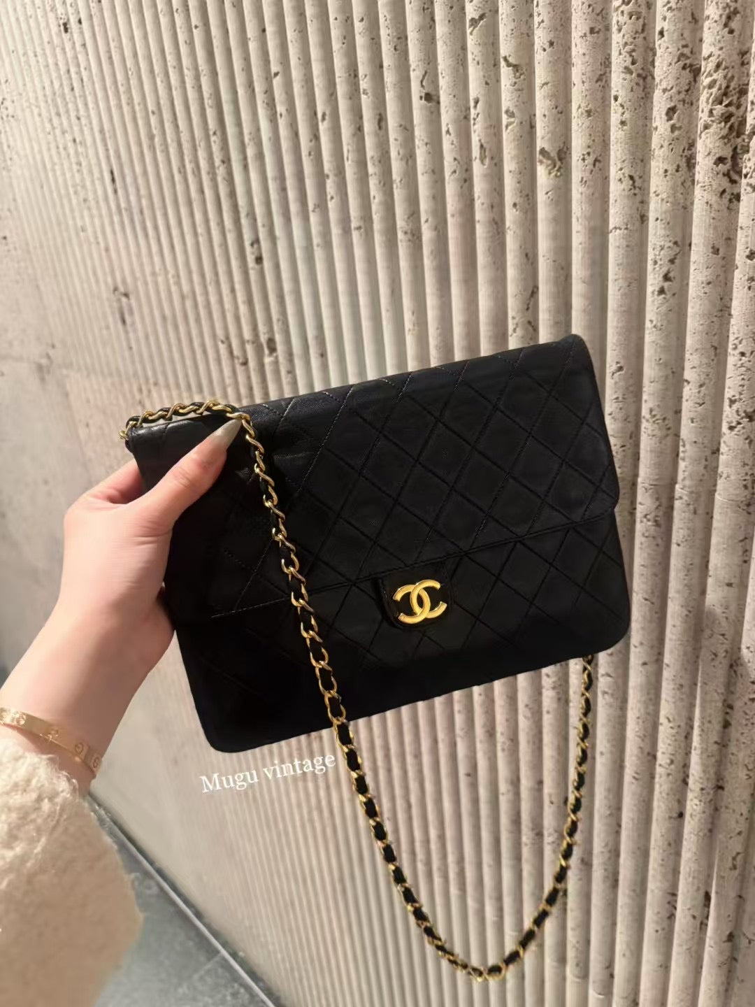 Chanel flap in medium lambskin