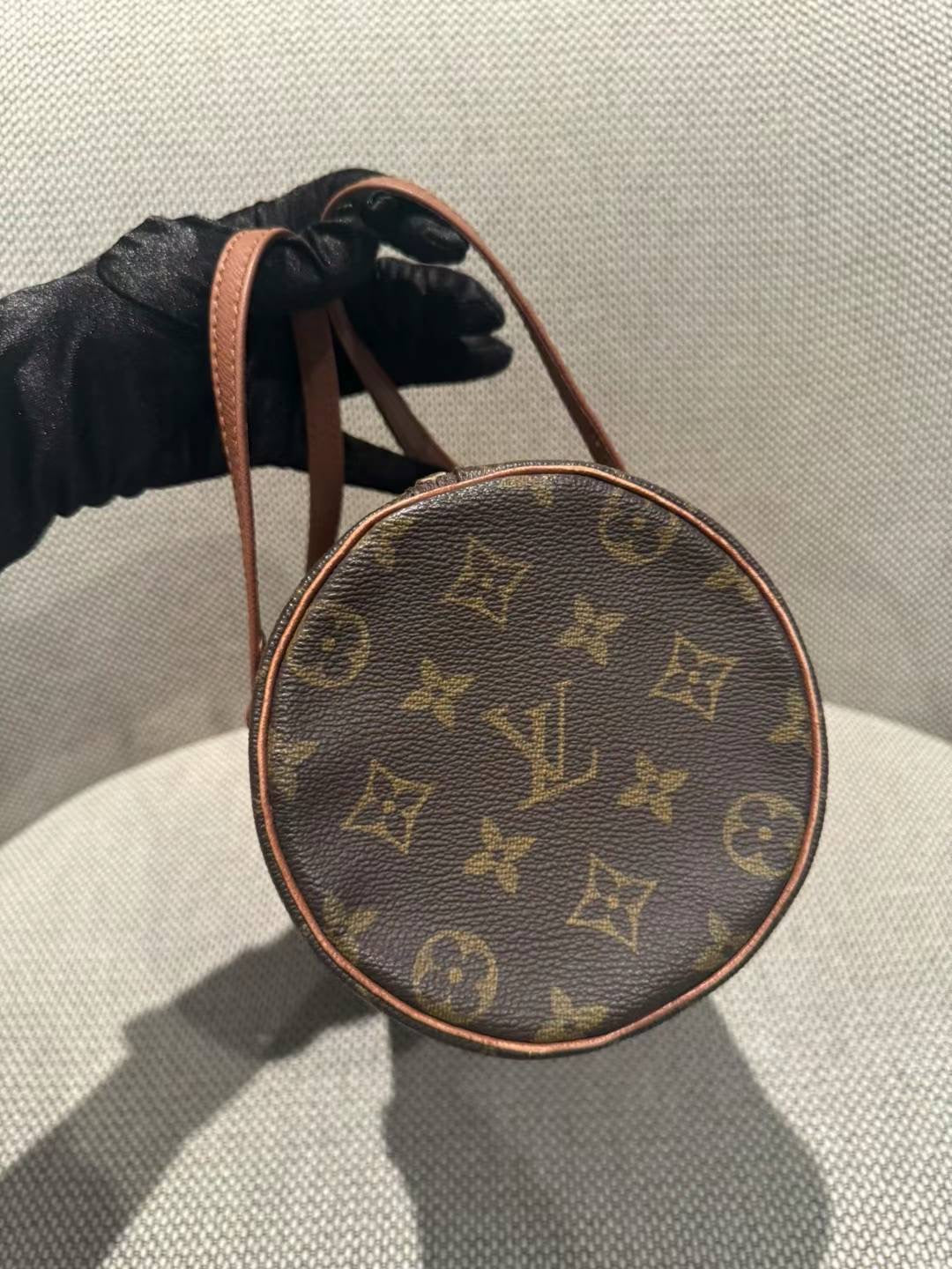 Louis Vuitton papillon 26