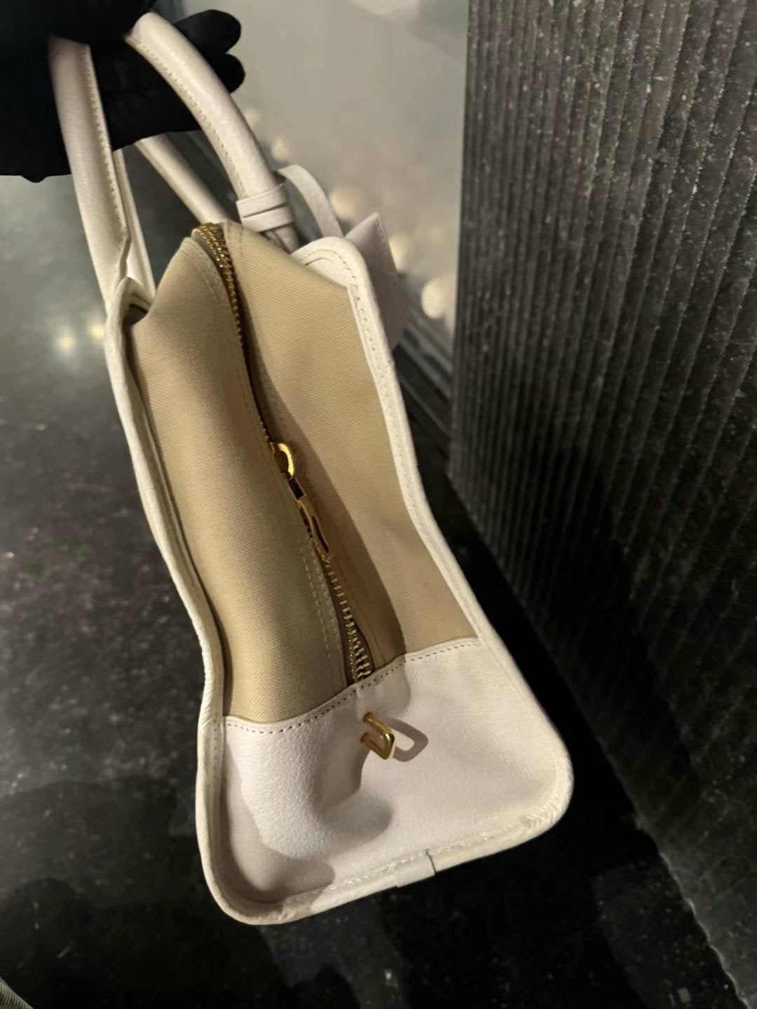 Loewe white / beige amazona tote