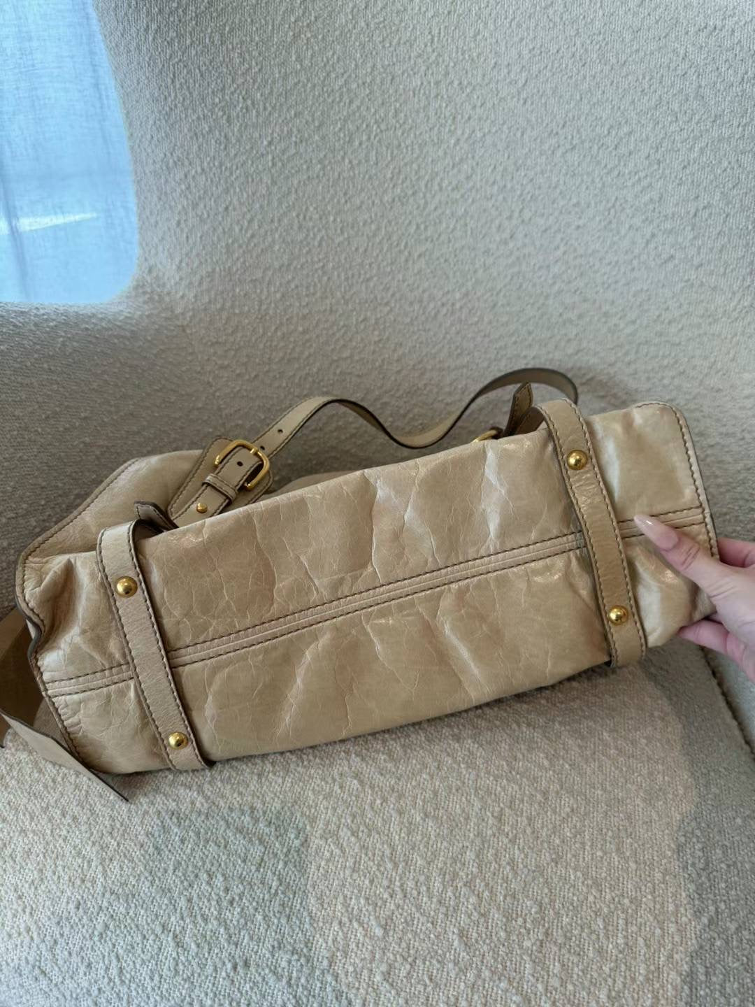 Miu Miu bow leather tote