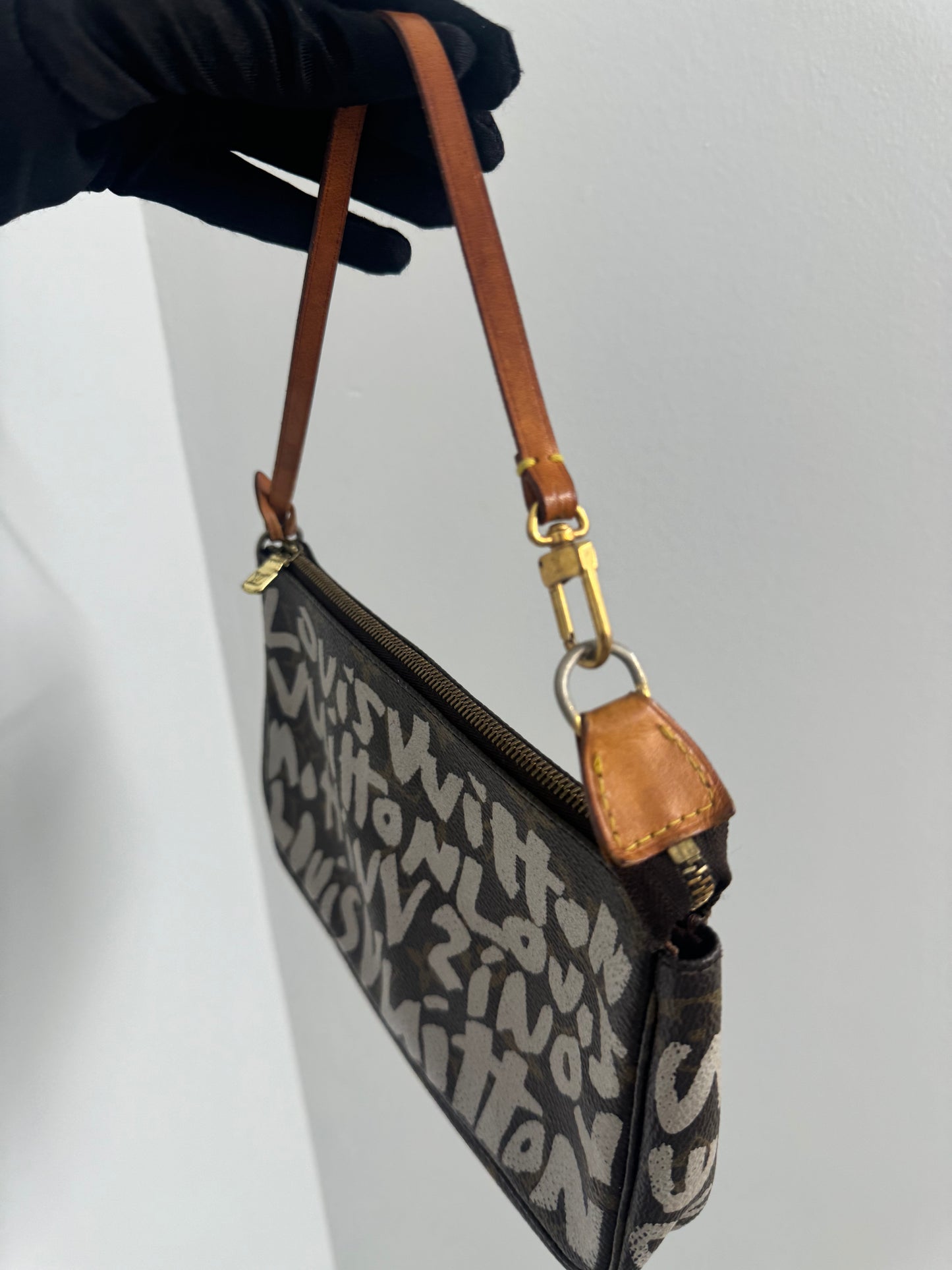 Louis Vuitton Stephan spouse pochette