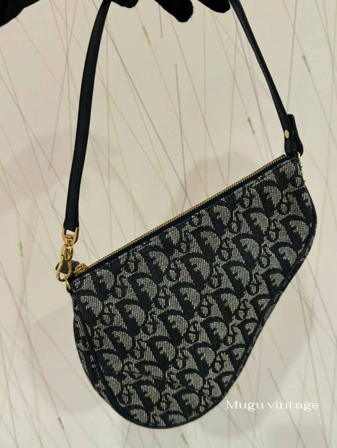 Dior saddle bag 10/10 condition