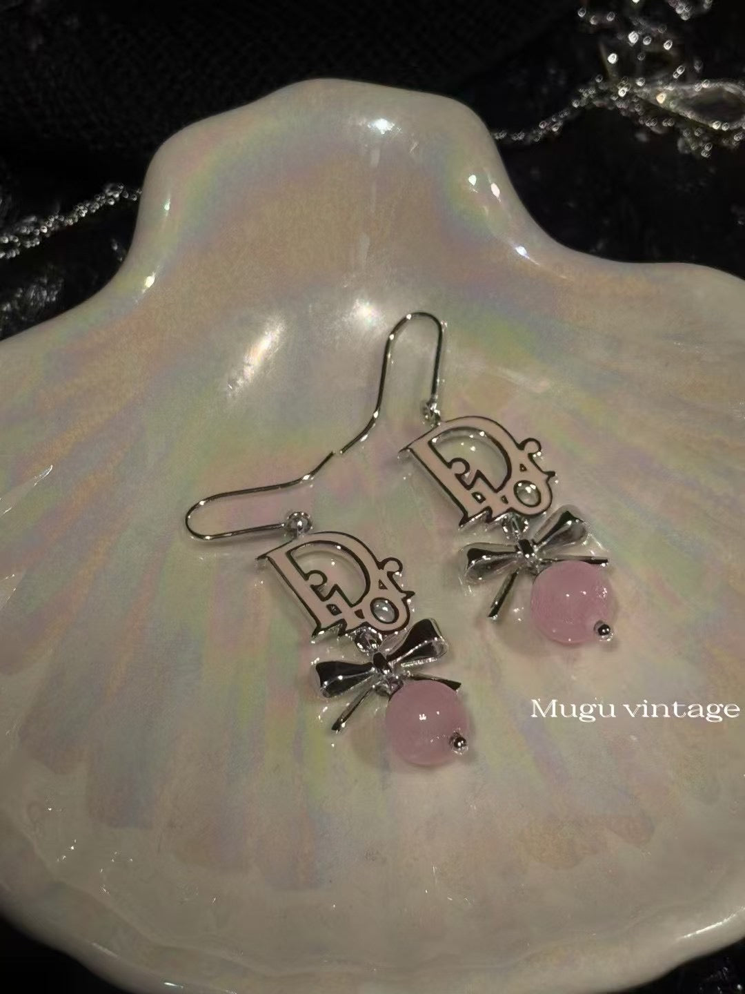 Christian Dior pink bow earring