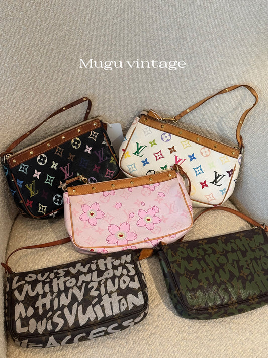 Louis Vuitton pochette collection ( sold out )