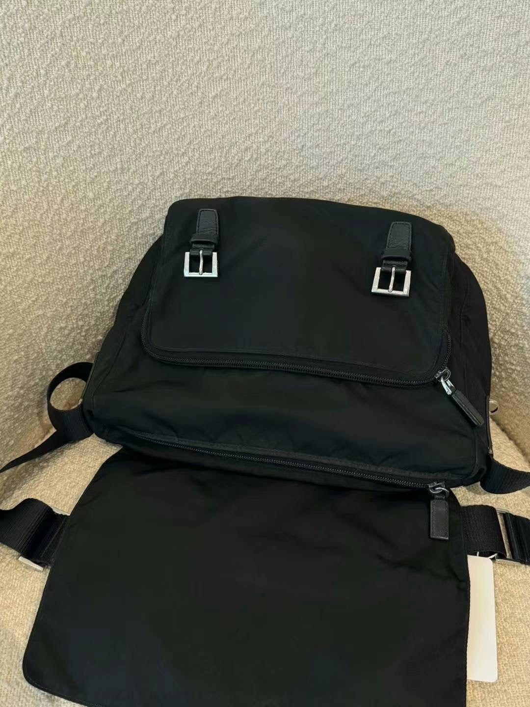 Prada medium messenger with card