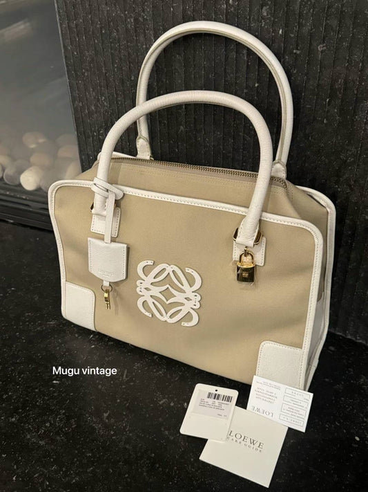 Loewe white / beige amazona tote