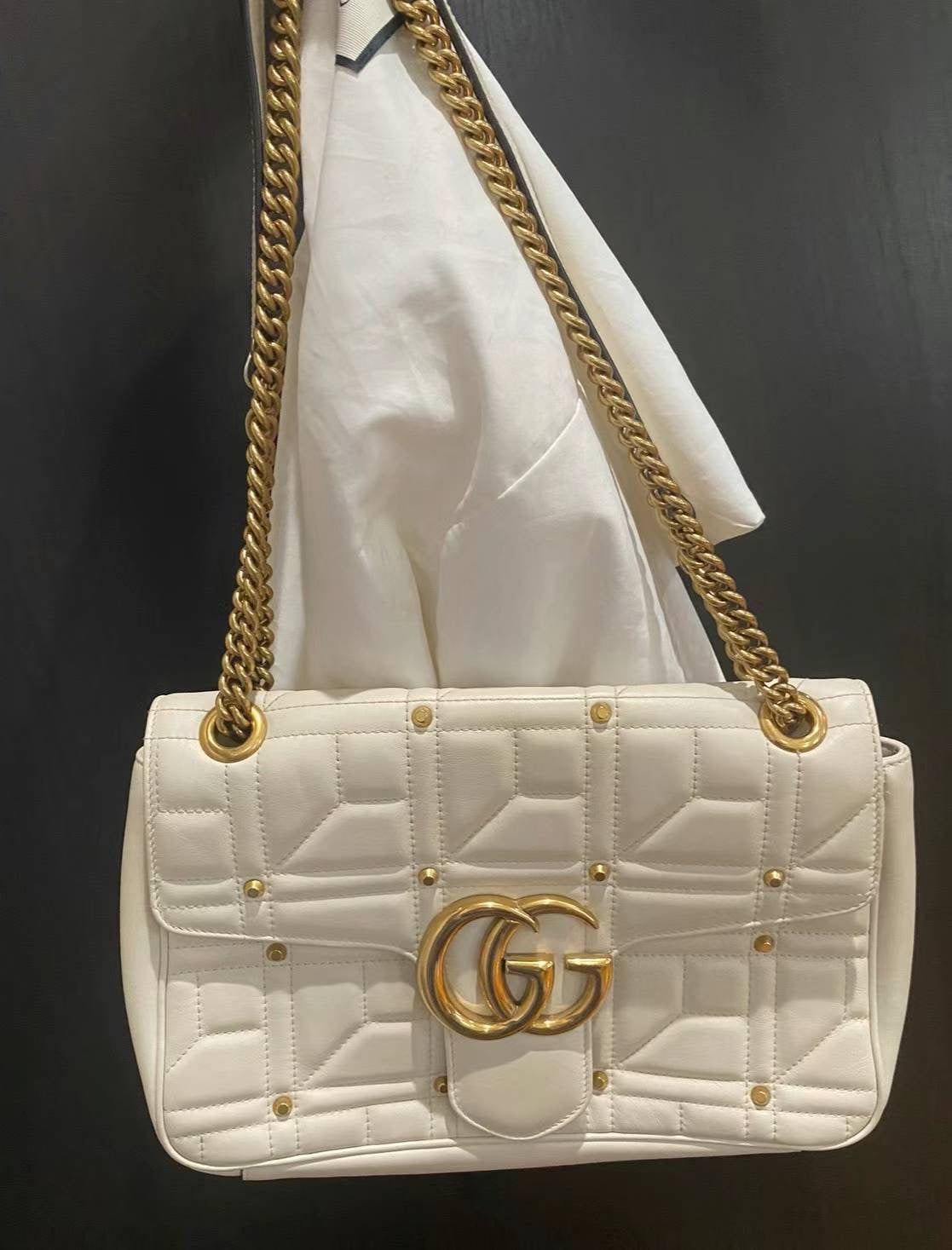 Gucci Leather Marmont Medium