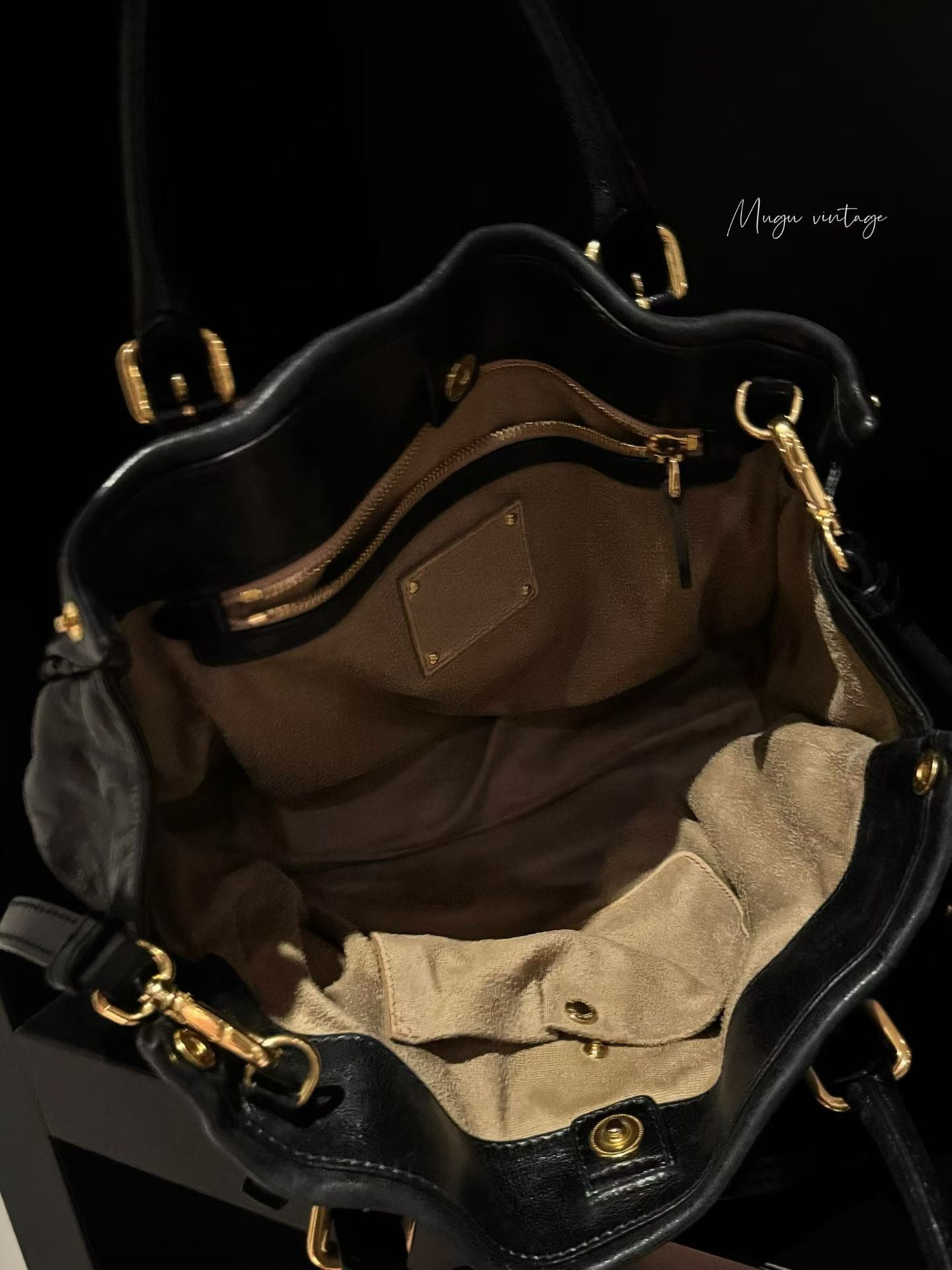 Prada bow leather crossbody patent tote