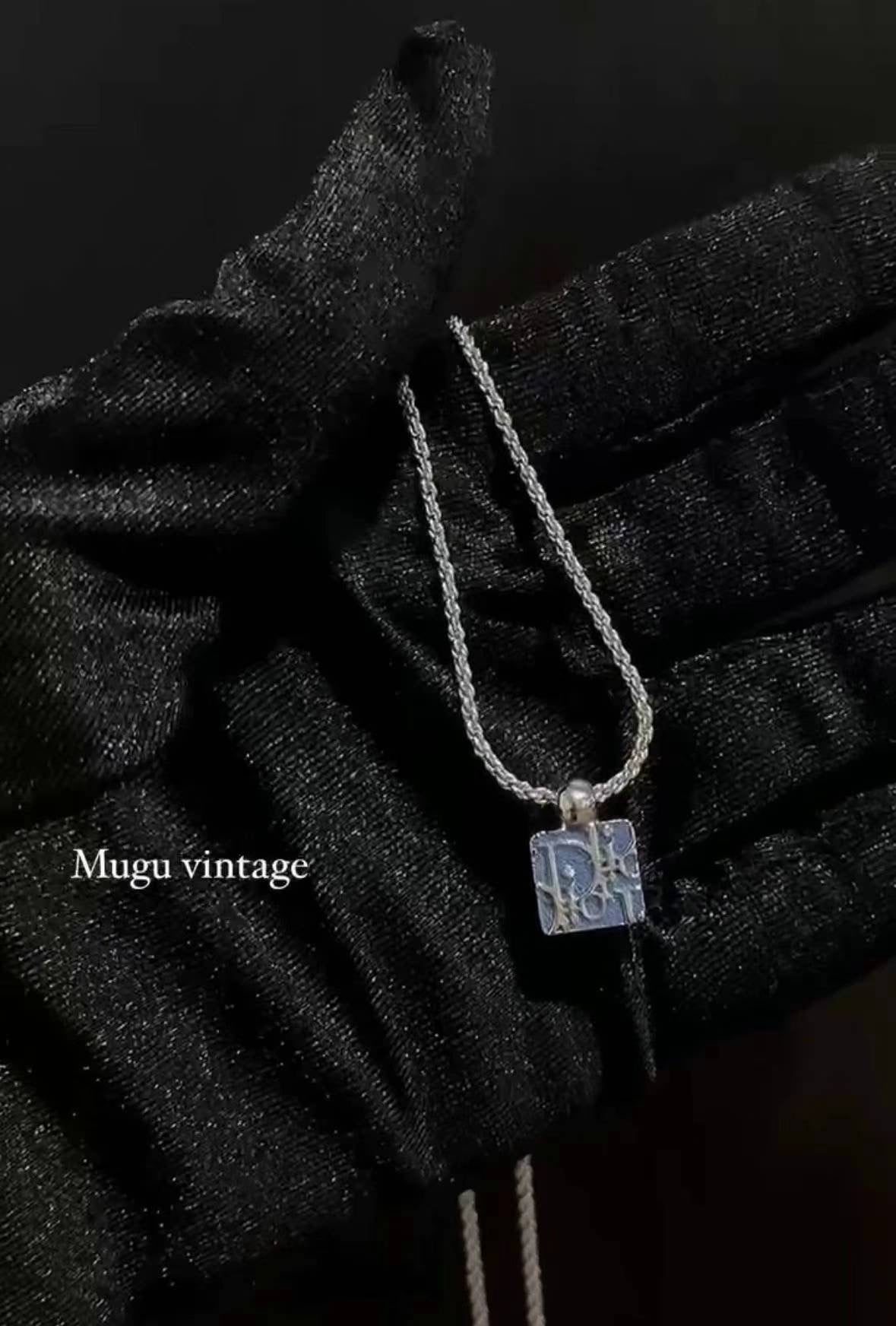 Dior monogram cube double side necklace in blue