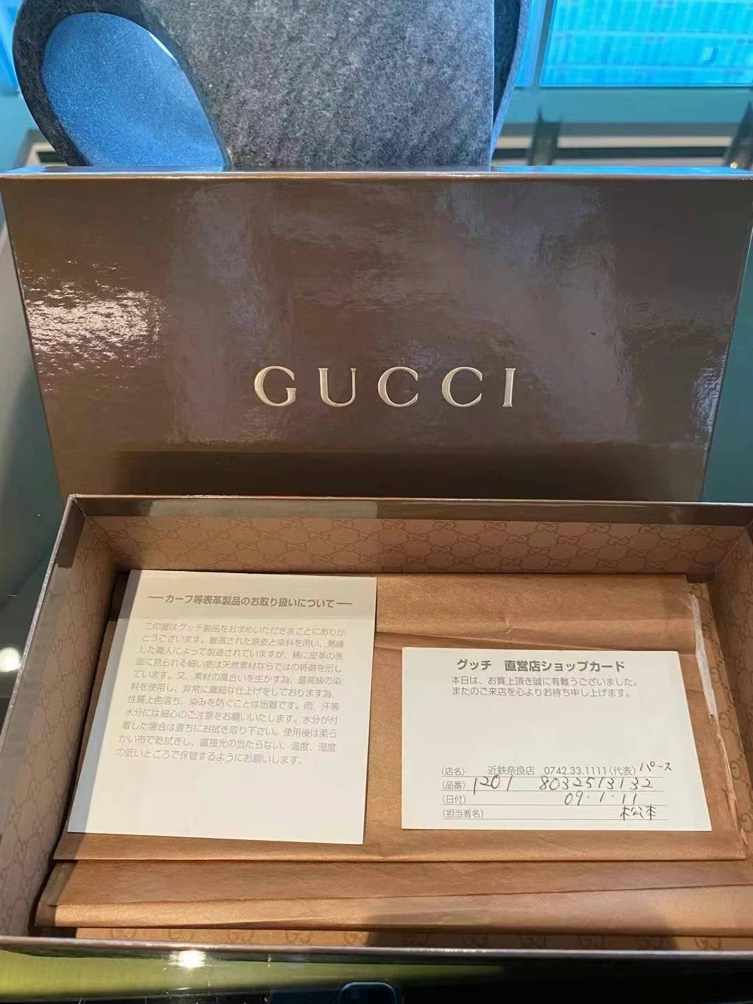 Gucci Guccisimi wallet in white / gold