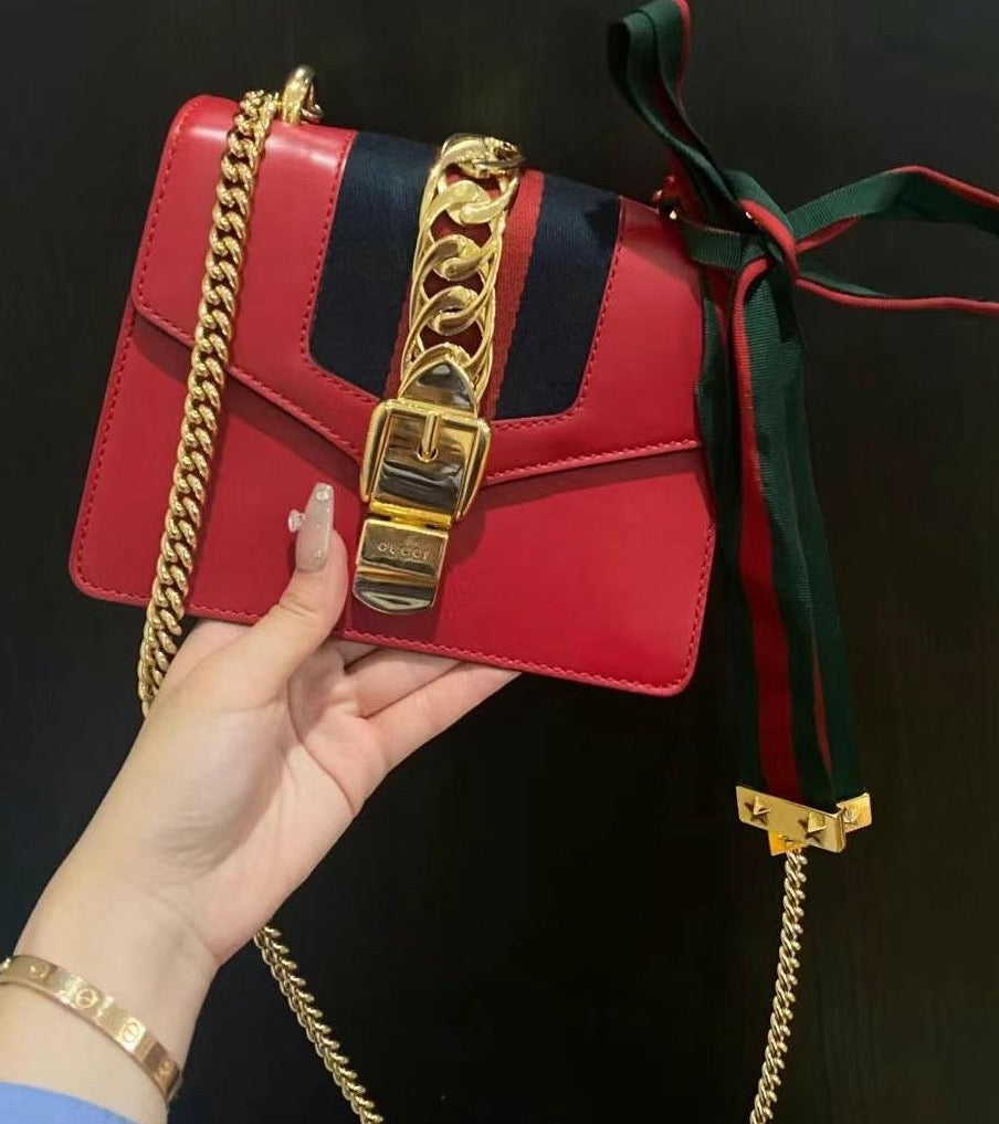 Gucci Sylvia mini in red