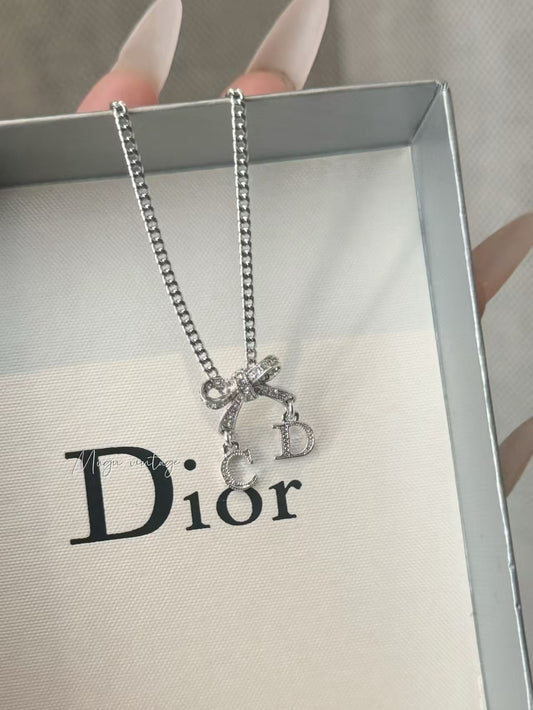 Dior snow bunny bow necklace