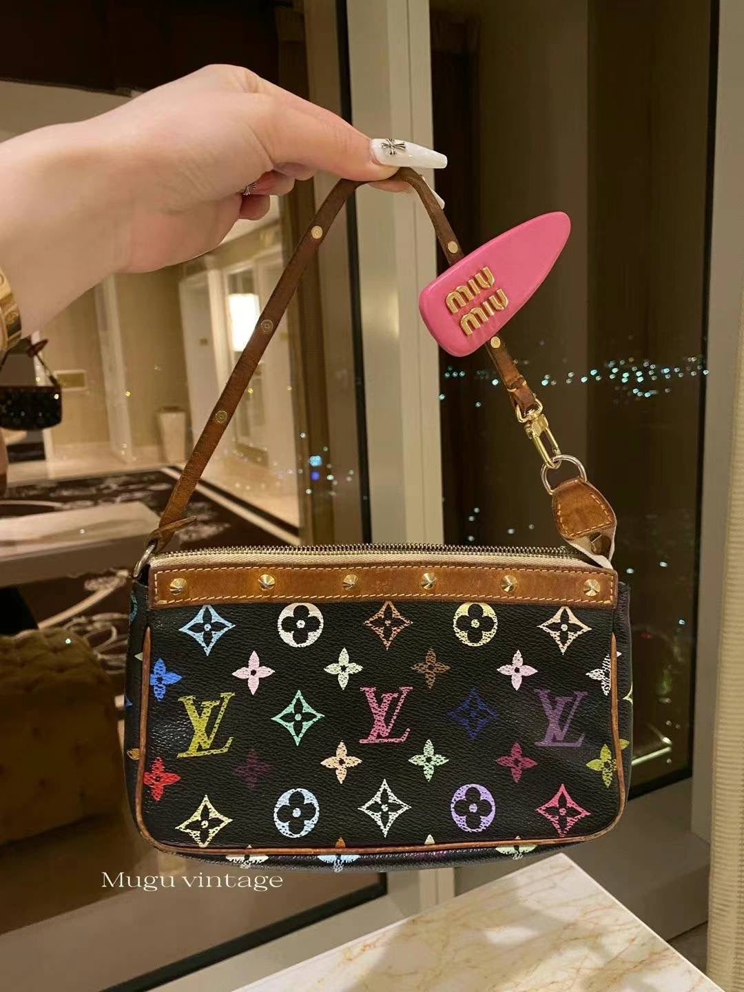 Louis vuitton multicolor pochette