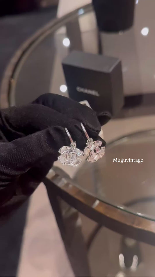 Chanel 2001 silver rhinestone earring